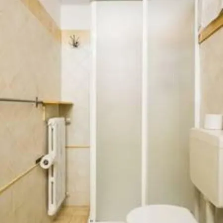 Whouse Mirasole * בולוניה