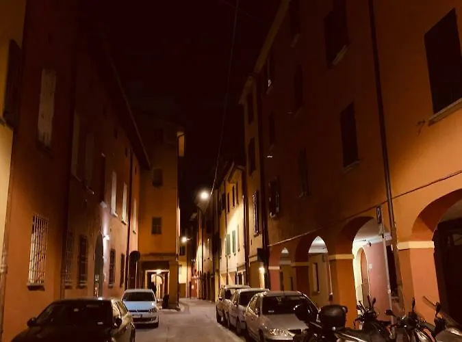 Whouse Mirasole Apartament *